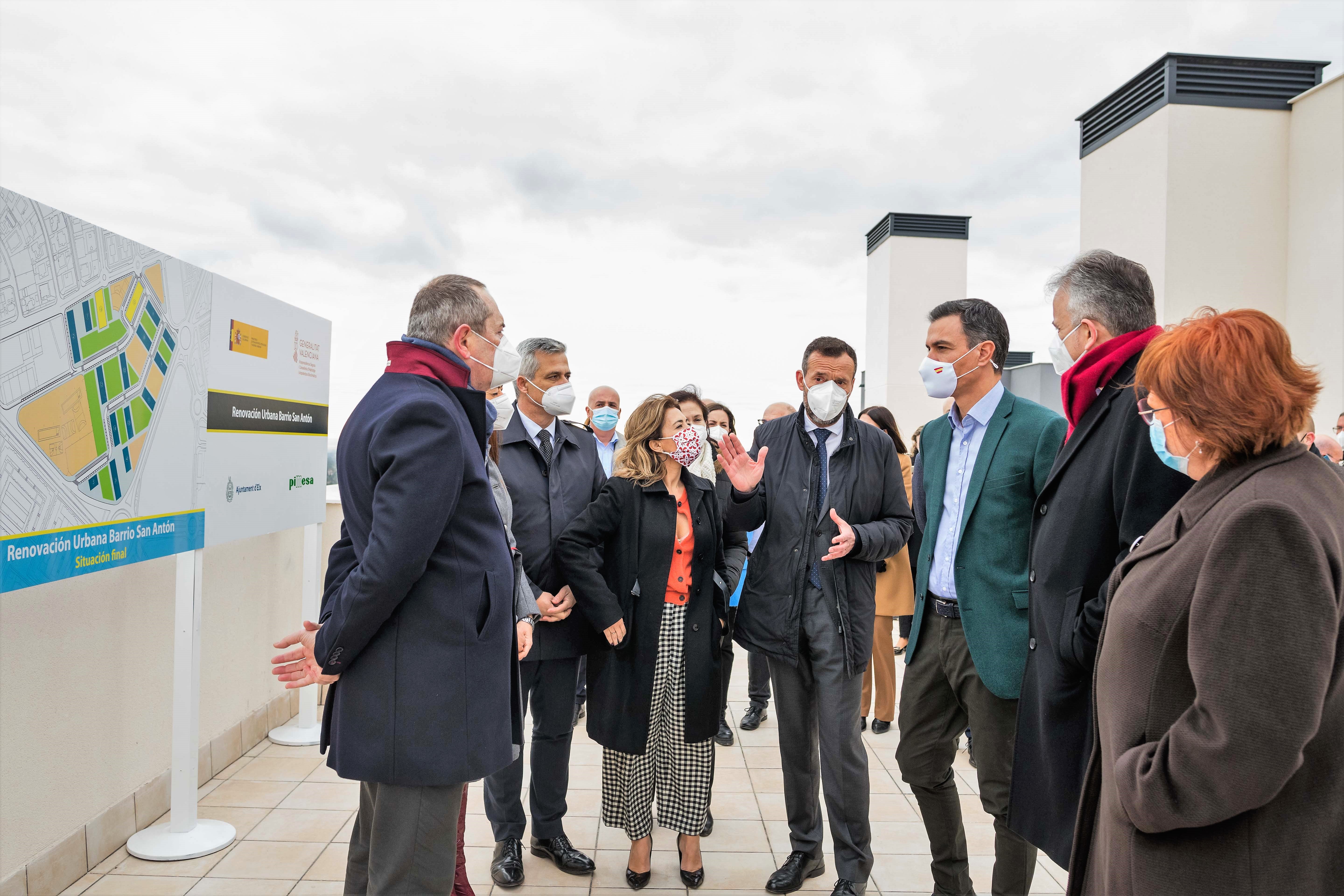 Pedro Sánchez pone en valor la implicación pública en la regeneración urbana del barrio de San Antón de Elche Pedro Sánchez pone en valor la implicación pública en la regeneración urbana del barrio de San Antón de Elche