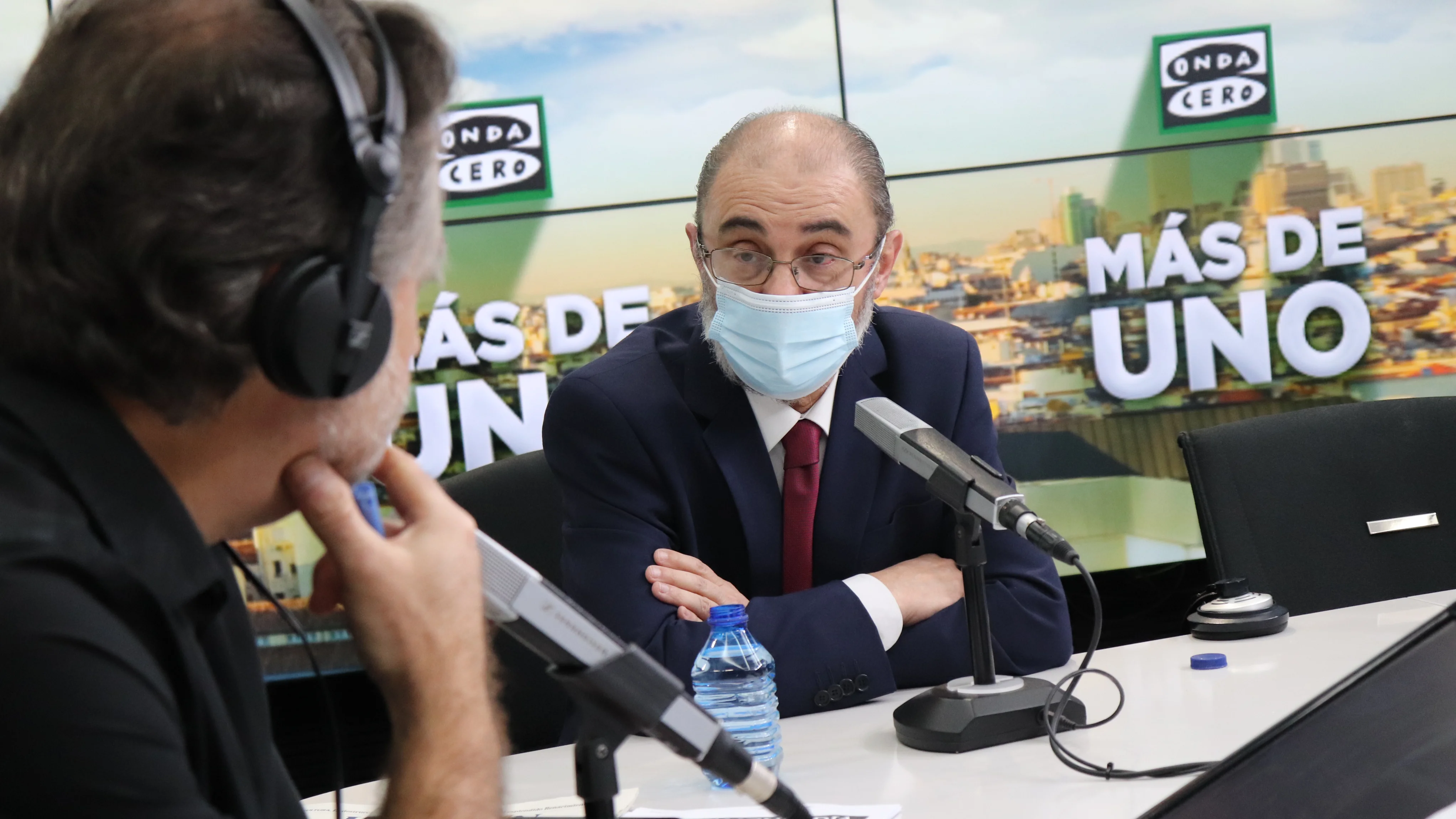 Javier Lamb&aacute;n, presidente de Arag&oacute;n, con Carlos Alsina