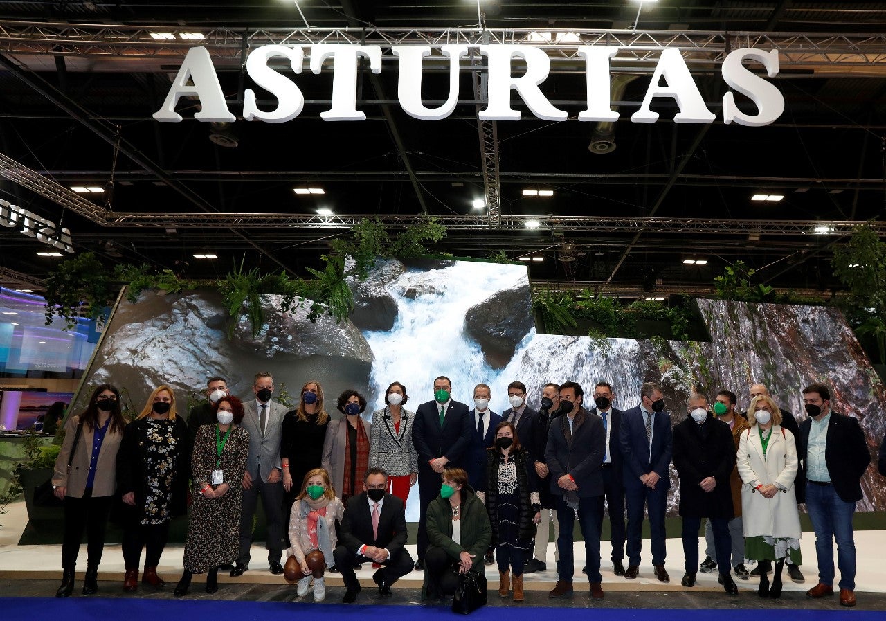 Barbón espera que el AVE contribuya a desestacionalizar el turismo Barbón espera que el AVE contribuya a desestacionalizar el turismo