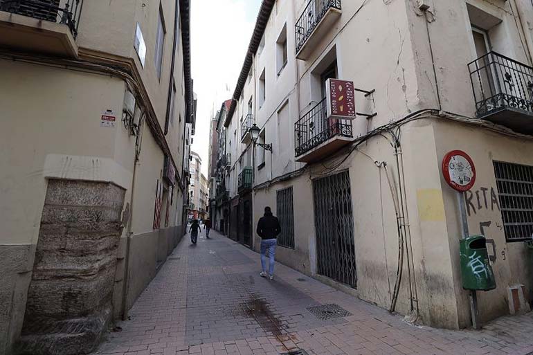 Vecinos de El Gancho se reúnen con las tres administraciones Vecinos de El Gancho se reúnen con las tres administraciones