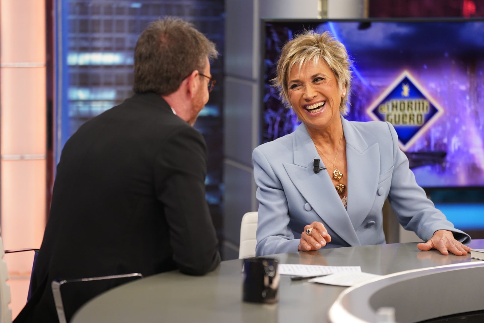 La tele con Monegal: Julia Otero deslumbra en 'El Hormiguero' relatando su lucha contra el cáncer La tele con Monegal: Julia Otero deslumbra en 'El Hormiguero' relatando su lucha contra el cáncer