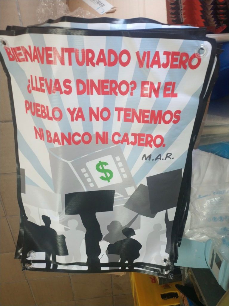 Indignación por el cierre de entidades bancarias y la eliminación de servicios Indignación por el cierre de entidades bancarias y la eliminación de servicios