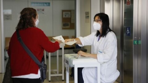 Los hospitales y centros de salud siguen tensionados