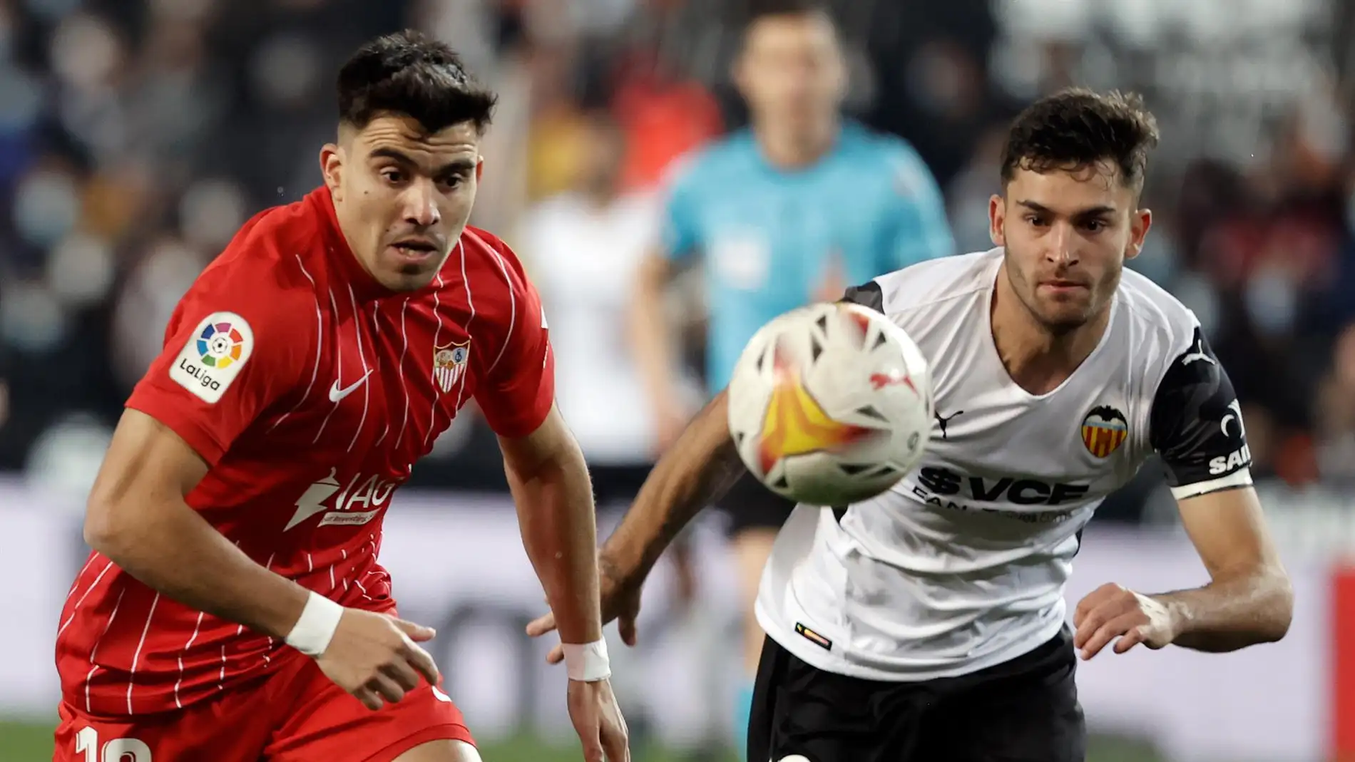 El Sevilla se quedó a medias en Valencia El Sevilla se quedó a medias en Valencia