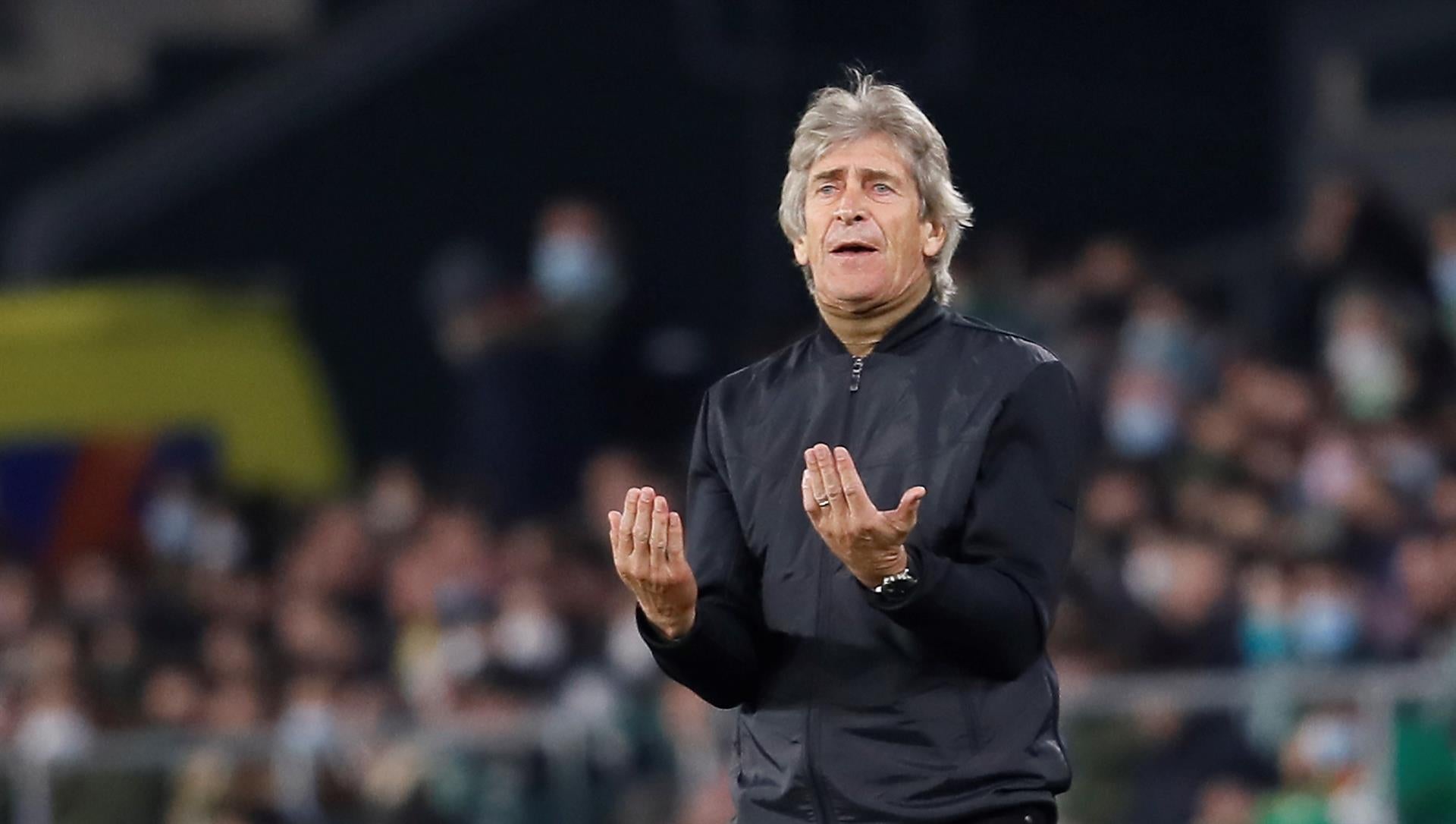 Pellegrini: "Jugar fuera de nuestro estadio es una ventaja para los rivales" Pellegrini: "Jugar fuera de nuestro estadio es una ventaja para los rivales"