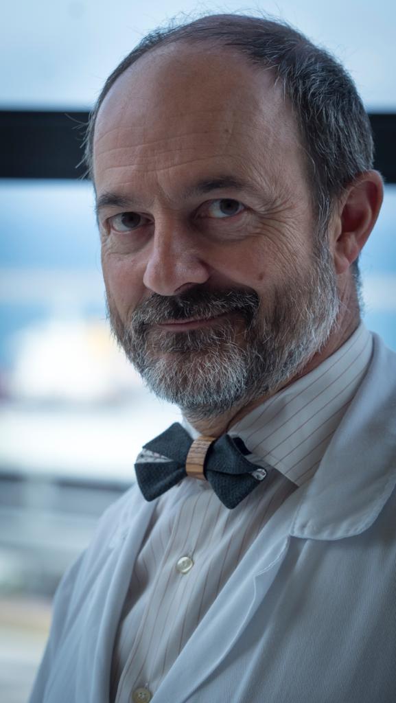 Doctor Míguez: "Si se lleva la mascarilla BIEN colocada y hay buena ventilación, la probabilidad de contagio es casi cero" Doctor Míguez: "Si se lleva la mascarilla BIEN colocada y hay buena ventilación, la probabilidad de contagio es casi cero"