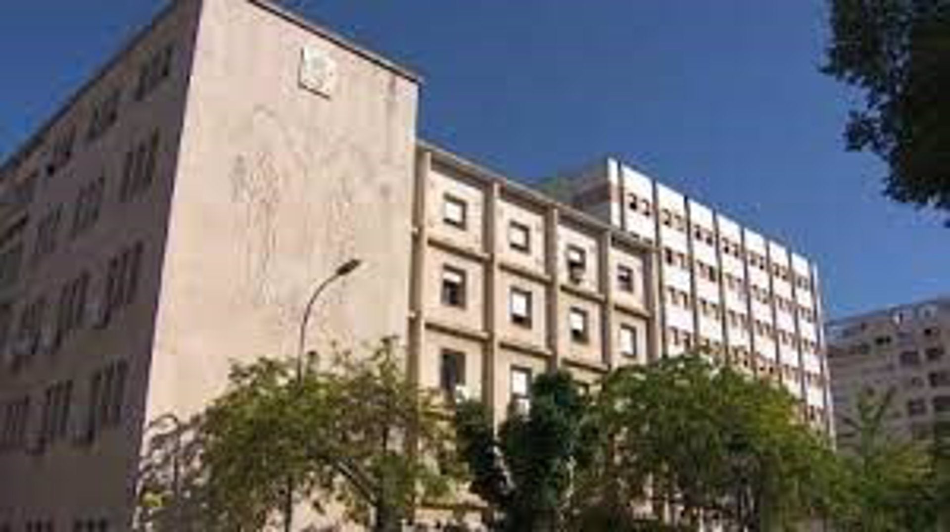Condenado a 3 años y 9 meses de prisión por intento de homicidio contra dos policías en Badajoz en 2018 Condenado a 3 años y 9 meses de prisión por intento de homicidio contra dos policías en Badajoz en 2018
