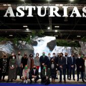 Visita de las autoridades al stand de Asturias