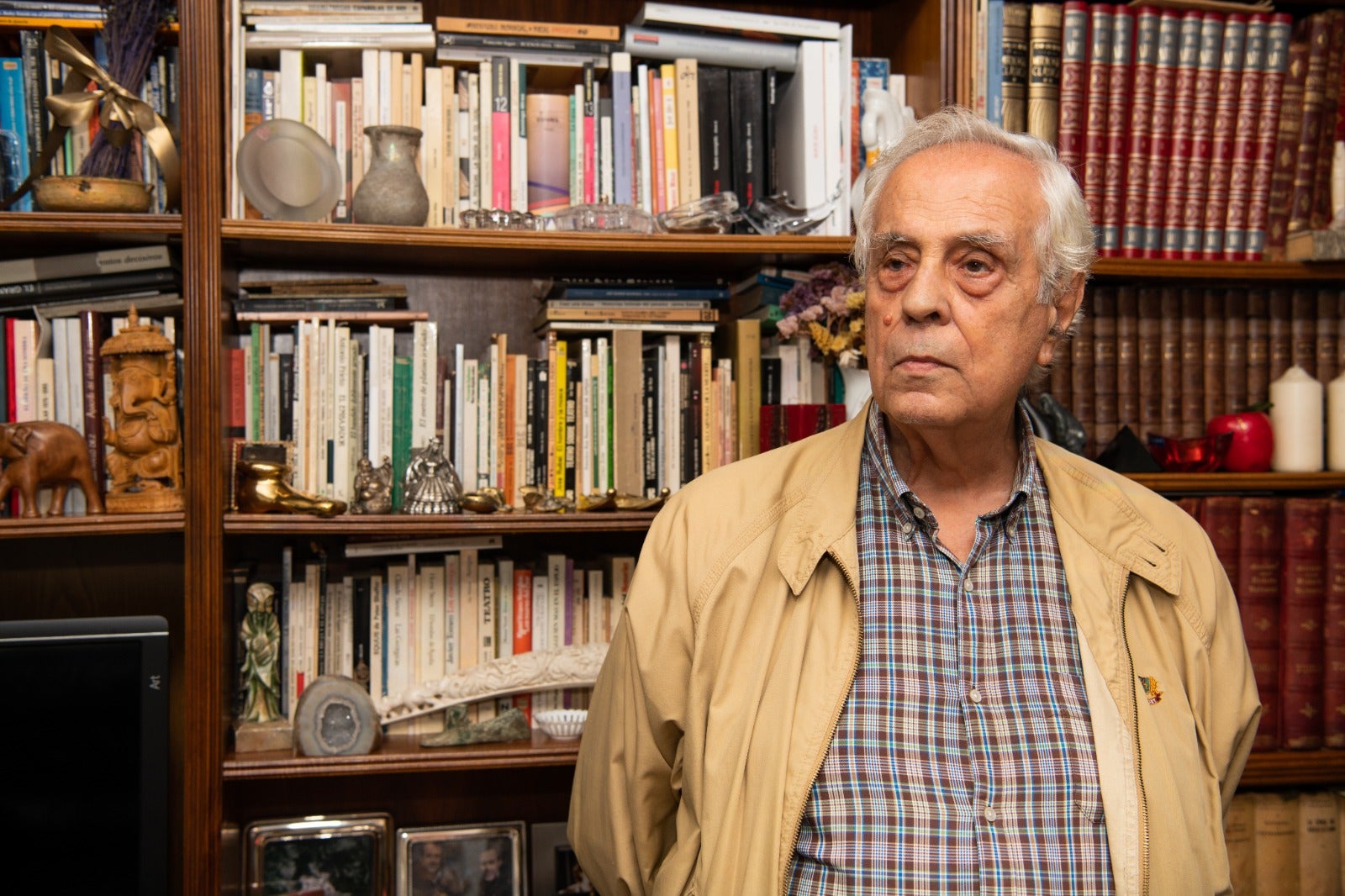 Domingo Miras ha fallecido a los 87 años de edad Domingo Miras ha fallecido a los 87 años de edad