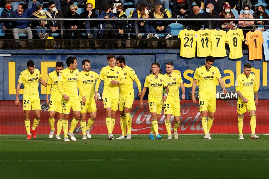 El Villarreal se engancha a la lucha por Europa a costa del Mallorca El Villarreal se engancha a la lucha por Europa a costa del Mallorca