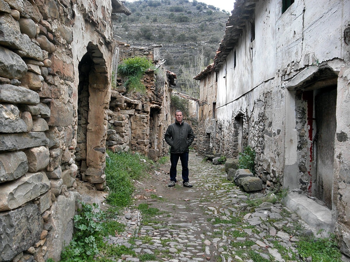 Faustino Calderón, el rescatador de los pueblos deshabitados Faustino Calderón, el rescatador de los pueblos deshabitados