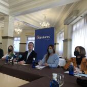 El PP tiende la mano a formar "frentes comunes" para que Gijón avance