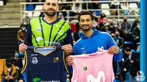 Oliver Artega, capitán del OCB, en los prolegómenos del partido frente a Estudiantes Oliver Artega, capitán del OCB, en los prolegómenos del partido frente a Estudiantes