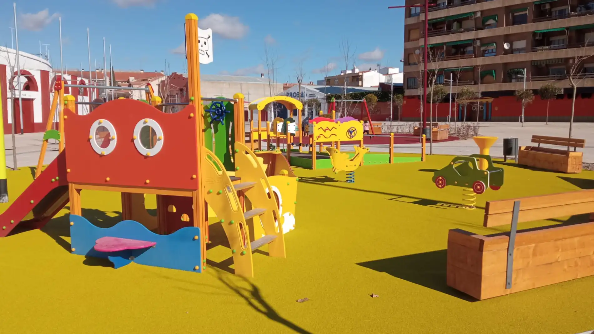 Ya se puede disfrutar el nuevo espacio para niños junto a la Plaza de Toros