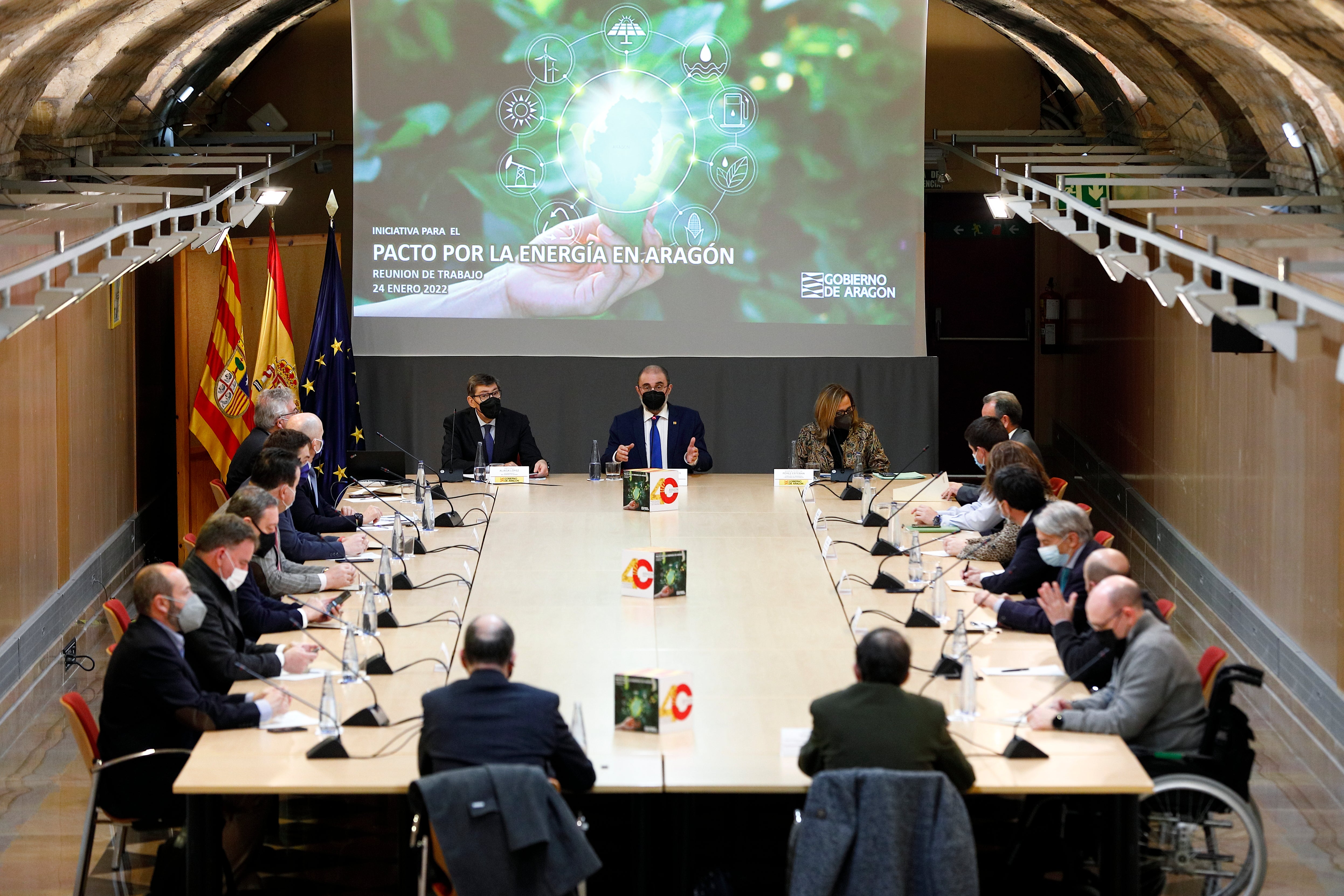 Aragón sienta las bases para un futuro Pacto por la Energía Aragón sienta las bases para un futuro Pacto por la Energía