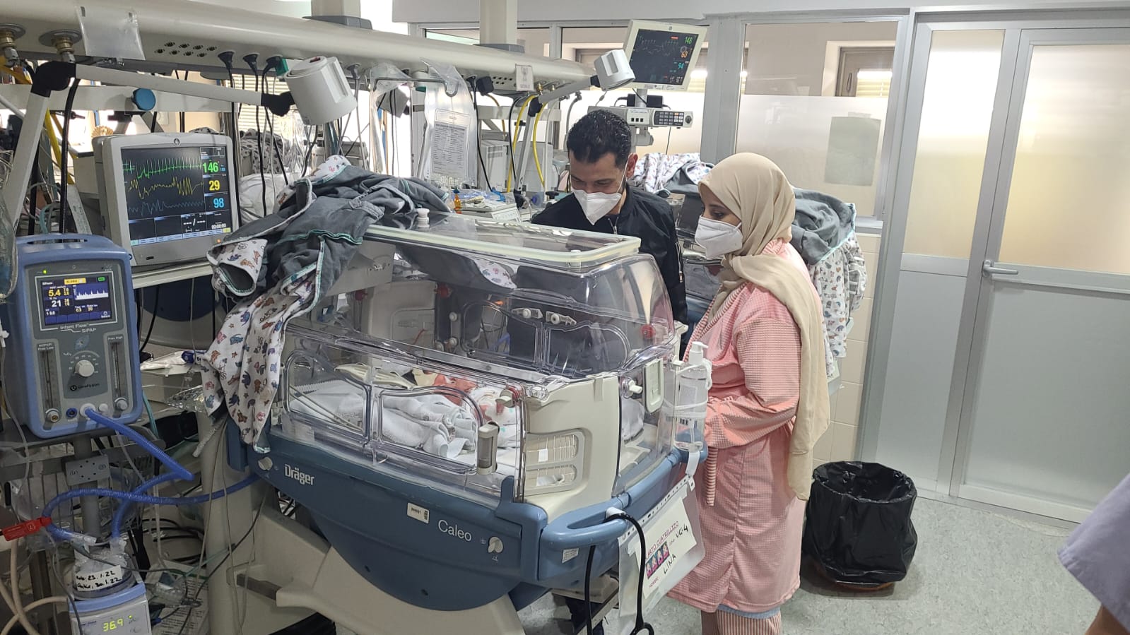 El nacimiento de cuatrillizos estrena el capítulo de partos múltiples en 2022 en el Hospital General Universitario de Elche El nacimiento de cuatrillizos estrena el capítulo de partos múltiples en 2022 en el Hospital General Universitario de Elche