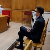 El diputado de Más País Íñigo Errejón comparece ante el tribunal durante su juicio por un delito leve de maltrato