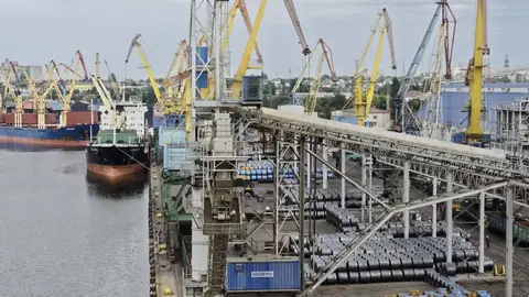 Puerto de Kiev (Ucrania) Puerto de Kiev (Ucrania)