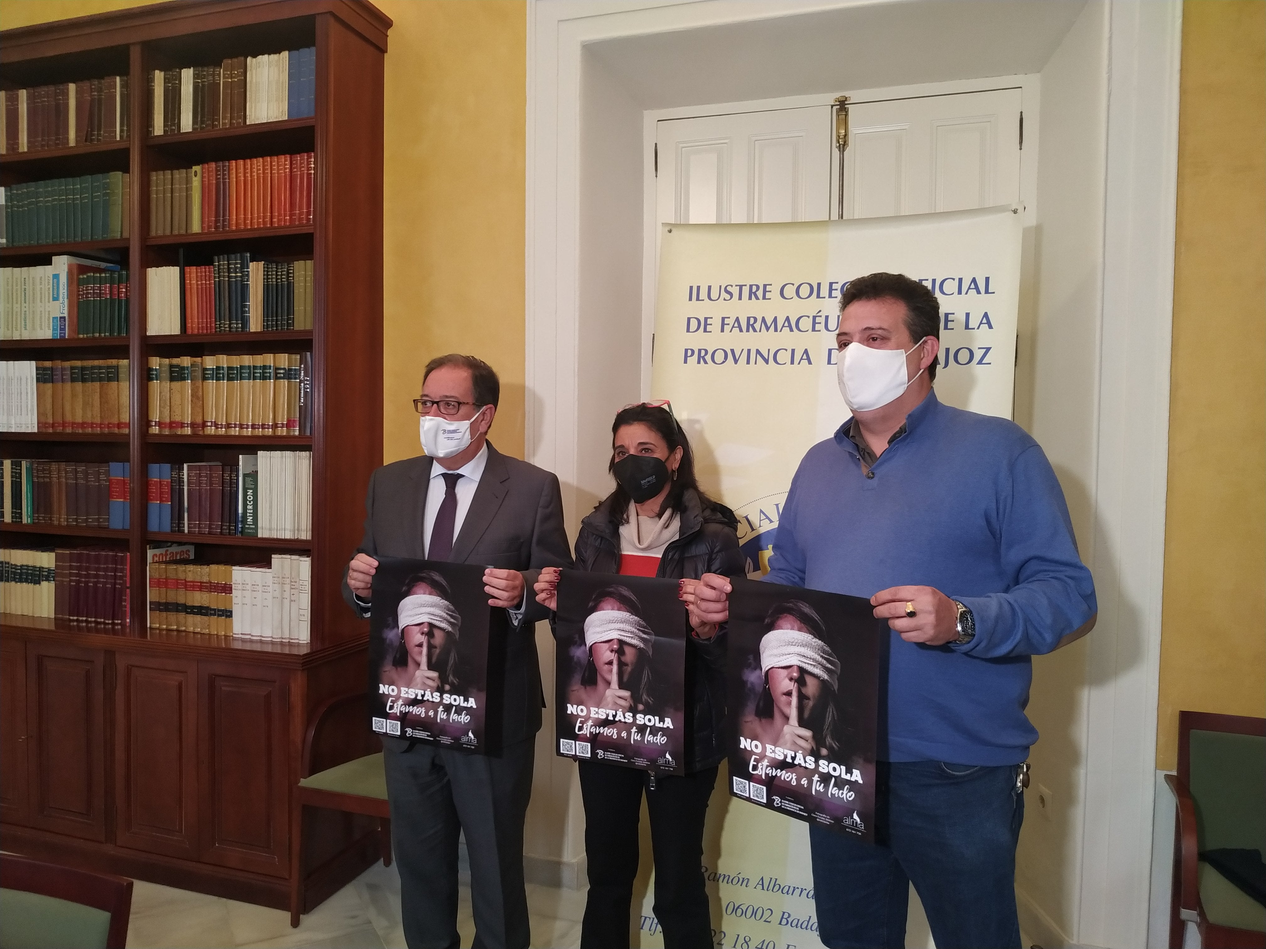 La campaña “No estas sola, estamos a tu lado” llega a las farmacias de la provincia de Badajoz La campaña “No estas sola, estamos a tu lado” llega a las farmacias de la provincia de Badajoz