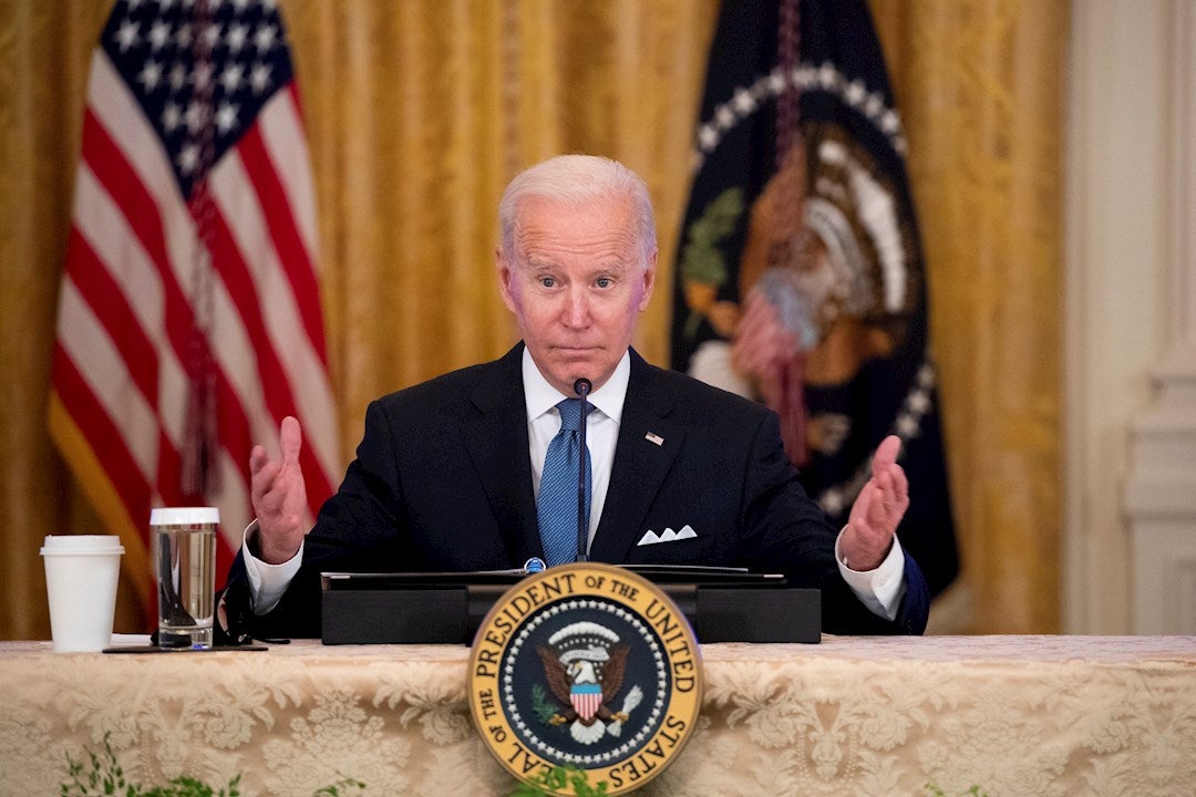 Joe Biden llama "estúpido hijo de puta" a un periodista de Fox News Joe Biden llama "estúpido hijo de puta" a un periodista de Fox News