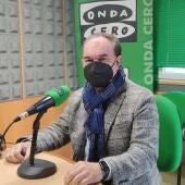 José Crespo, alcalde de Lalín; en los estudios de Onda Cero Pontevedra