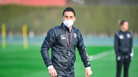 Francisco ha vuelto a ponerse al frente de los entrenamientos del Elche CF. ELCHE CF