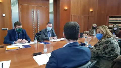 Reunión de la mesa técnica del empleo en la DGA MESA EMPLEO