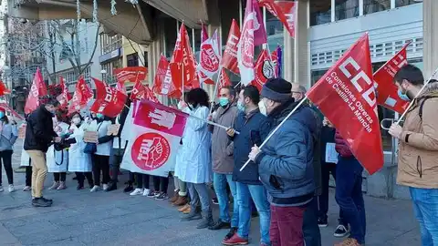 Concentración de protesta de las trabajadoras de ayuda a domicilio Concentración de protesta de las trabajadoras de ayuda a domicilio