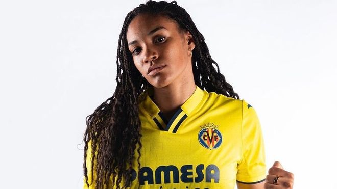 Salma Paralluelo vuelve a disfrutar del fútbol Salma Paralluelo vuelve a disfrutar del fútbol