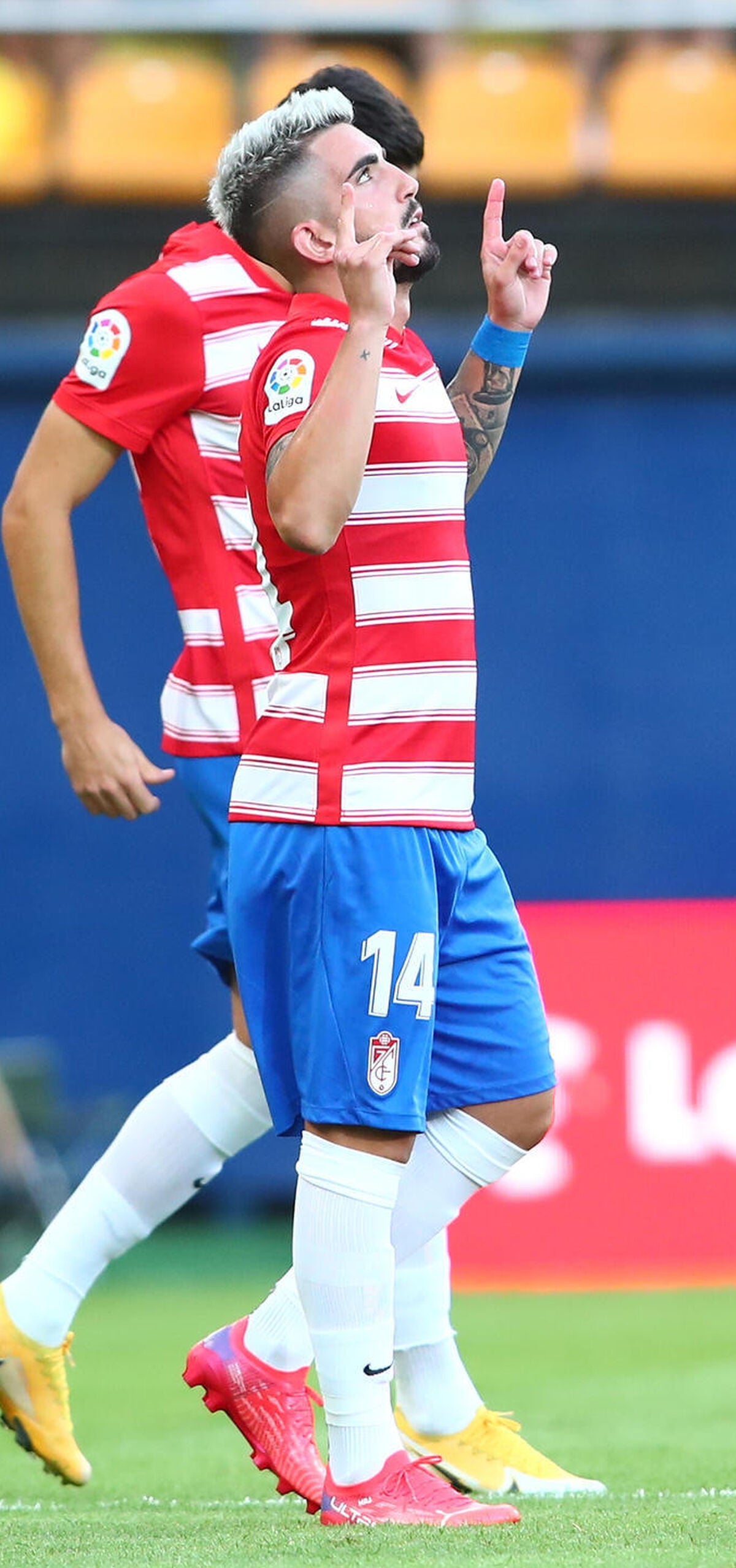 Operación salida en el Granada CF. Monchu cerca de Las Palmas y Butzke podría salir a Portugal Operación salida en el Granada CF. Monchu cerca de Las Palmas y Butzke podría salir a Portugal