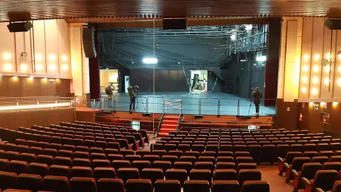 Nuevo escenario en el Teatro Quijano Nuevo escenario en el Teatro Quijano