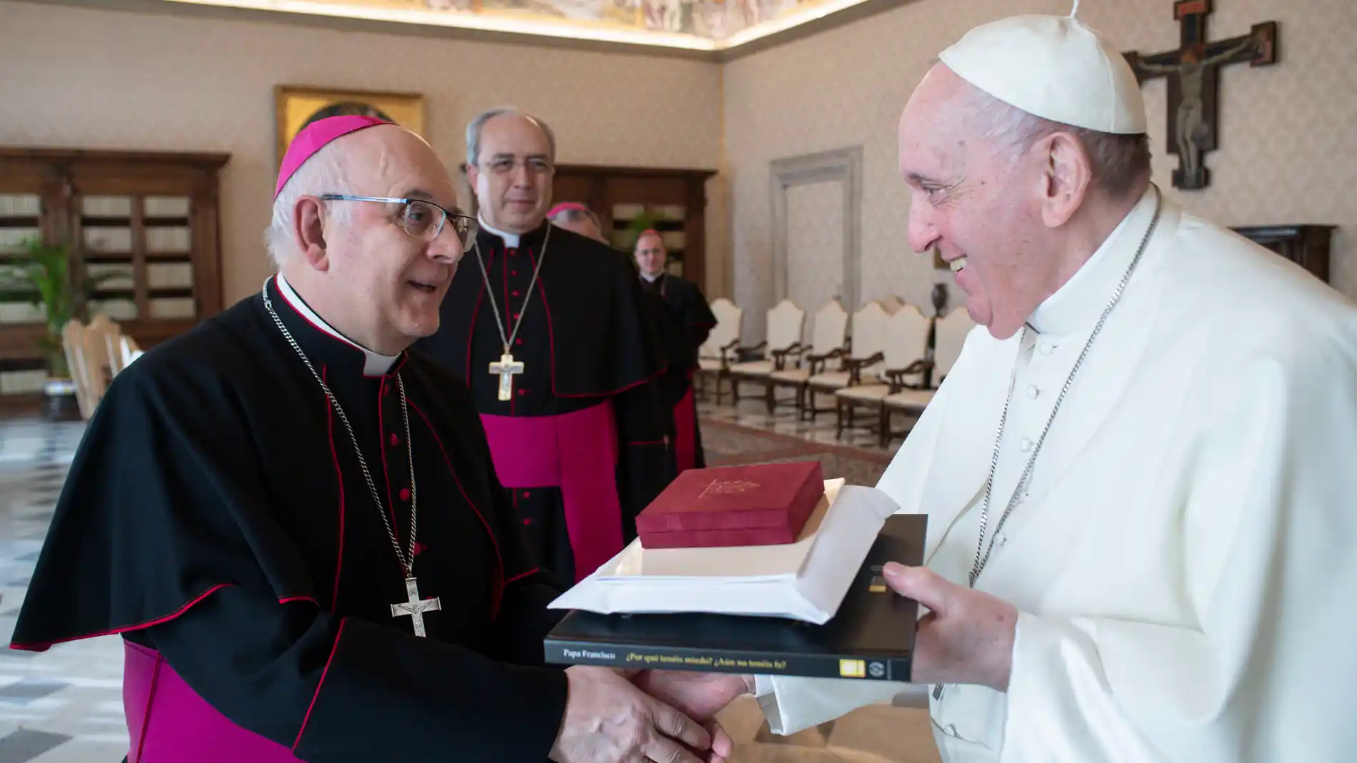 Audiencia del Papa Francisco con el Obispo de Albacete