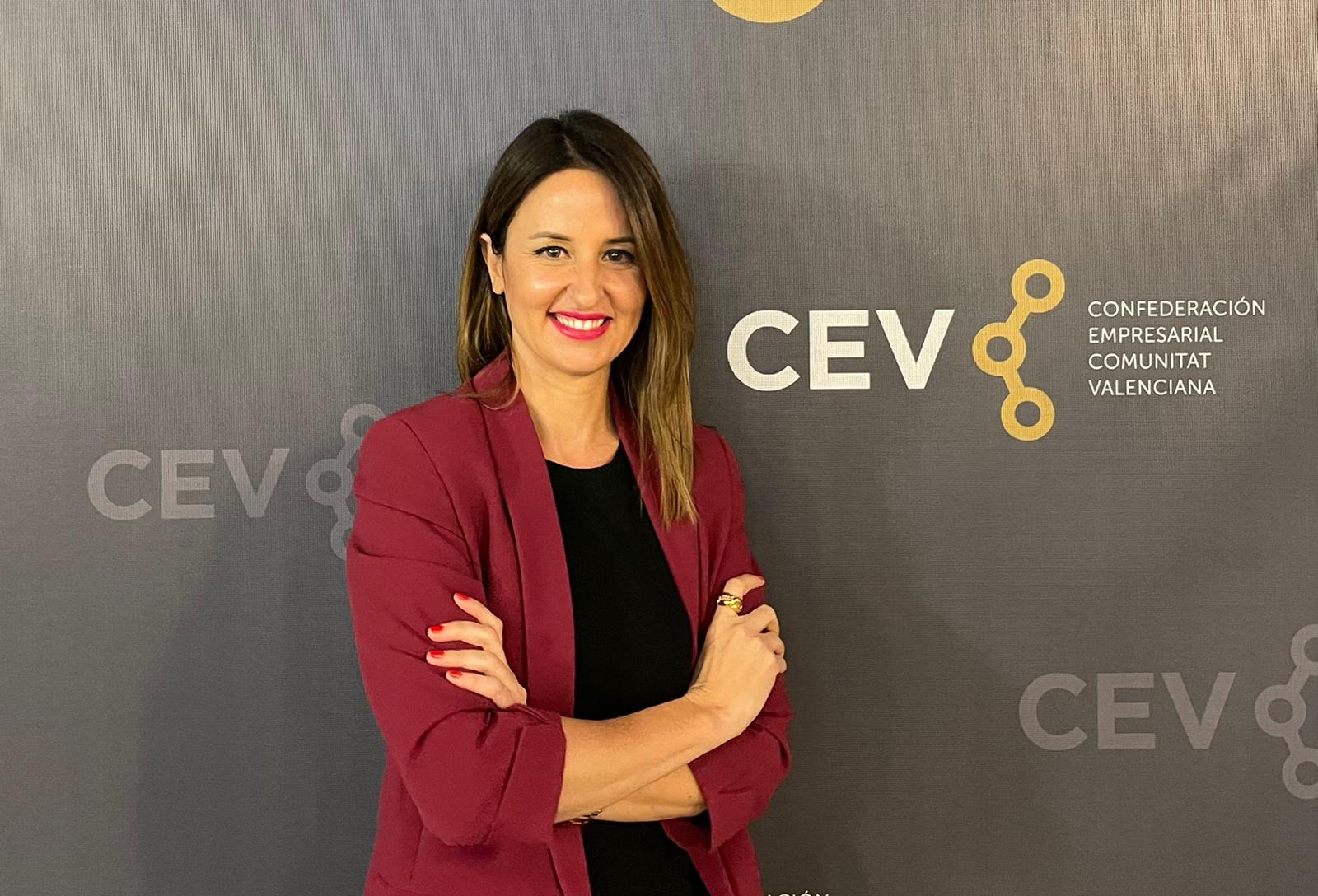 Los nombramientos de Esther Guilabert y Joaquín Pérez en la CEV refuerzan la presencia del tejido empresarial de Elche en los ámbitos de decisión Los nombramientos de Esther Guilabert y Joaquín Pérez en la CEV refuerzan la presencia del tejido empresarial de Elche en los ámbitos de decisión