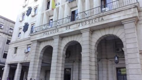 Fachada de los juzgados de Sevilla