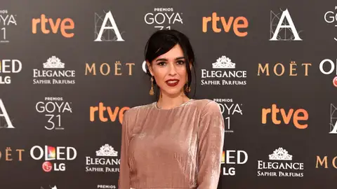 L'actriu Cristina Brondo publica un llibre de ioga per a fer en família L'actriu Cristina Brondo publica un llibre de ioga per a fer en família