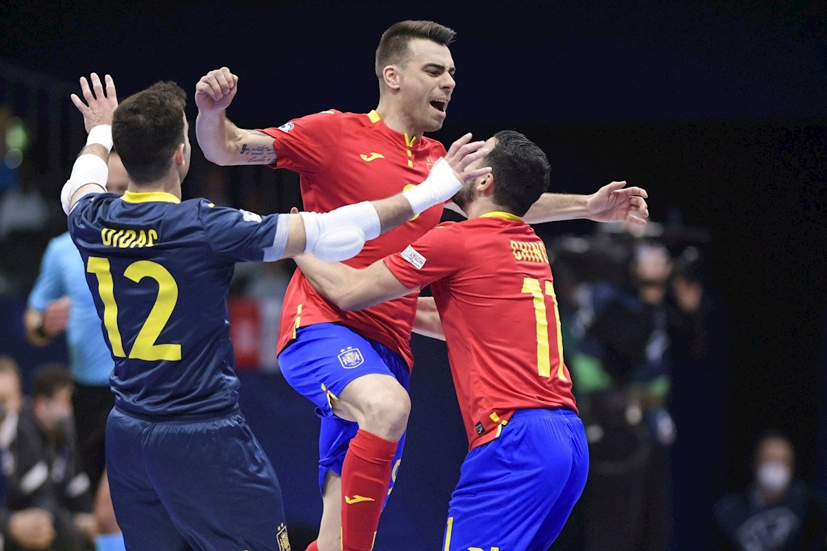 España accede triunfal a las semifinales España accede triunfal a las semifinales