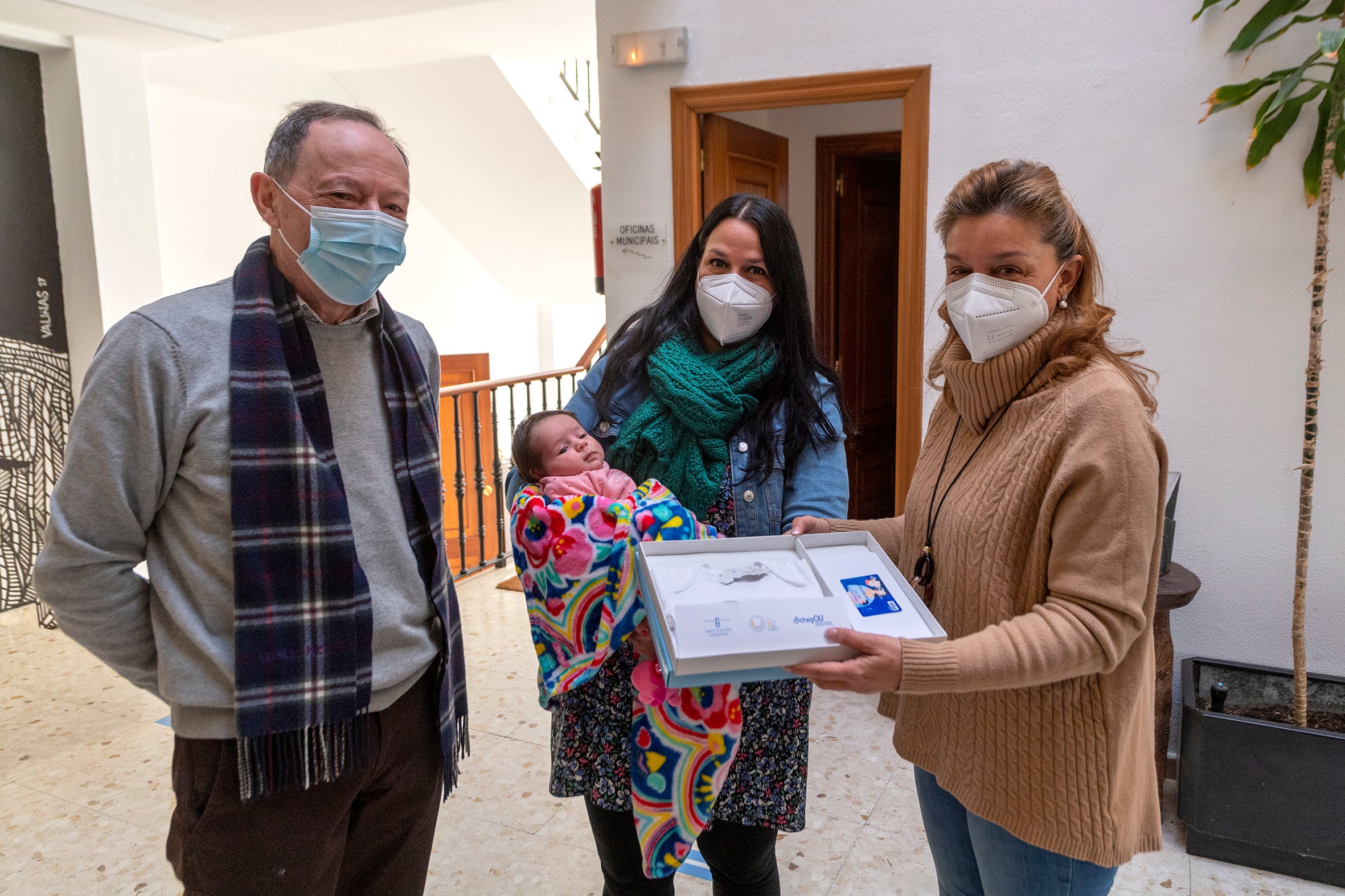 Mil familias beneficiáronse en 2021 das axudas á natalidade do programa ChegOU Mil familias beneficiáronse en 2021 das axudas á natalidade do programa ChegOU