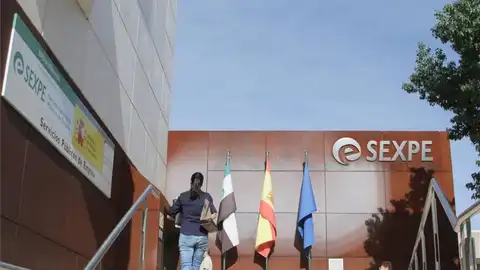 El paro crece en Extremadura en el mes de Enero en más de 3.000 personas El paro crece en Extremadura en el mes de Enero en más de 3.000 personas