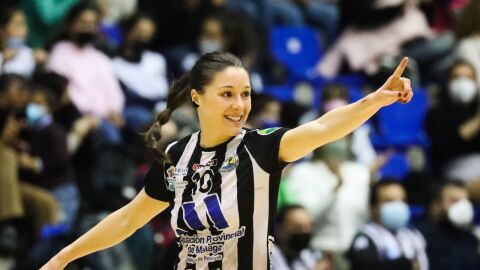 Sole L&oacute;pez renovada hasta 2023 con el Costa del Sol M&aacute;laga