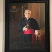 El retrato del obispo Jesus Murgui ya forma parte del episcopologio del museo de arte sacro El retrato del obispo Jesus Murgui ya forma parte del episcopologio del museo de arte sacro