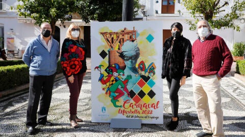 La coordinadora de Fiestas, Yolanda Mar&iacute;n, en la presentaci&oacute;n del cartel y la programaci&oacute;n del Carnaval.