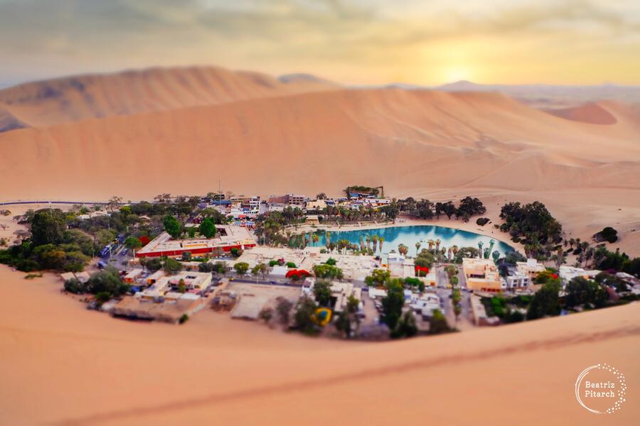 Un oasis de cuento en Huacachina, Perú Un oasis de cuento en Huacachina, Perú