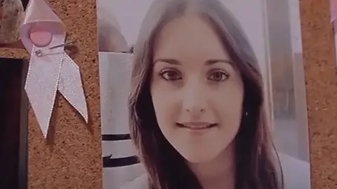 Extracto del documental "Un lazo rosa con 22" Extracto del documental "Un lazo rosa con 22"