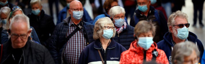 ¿Se va a quitar usted la mascarilla en el exterior?