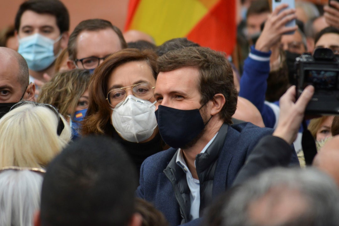 Pablo Casado acusa a Pedro Sánchez de sacar a los "fantasmas de la izquierda radical" para ganar votos Pablo Casado acusa a Pedro Sánchez de sacar a los "fantasmas de la izquierda radical" para ganar votos