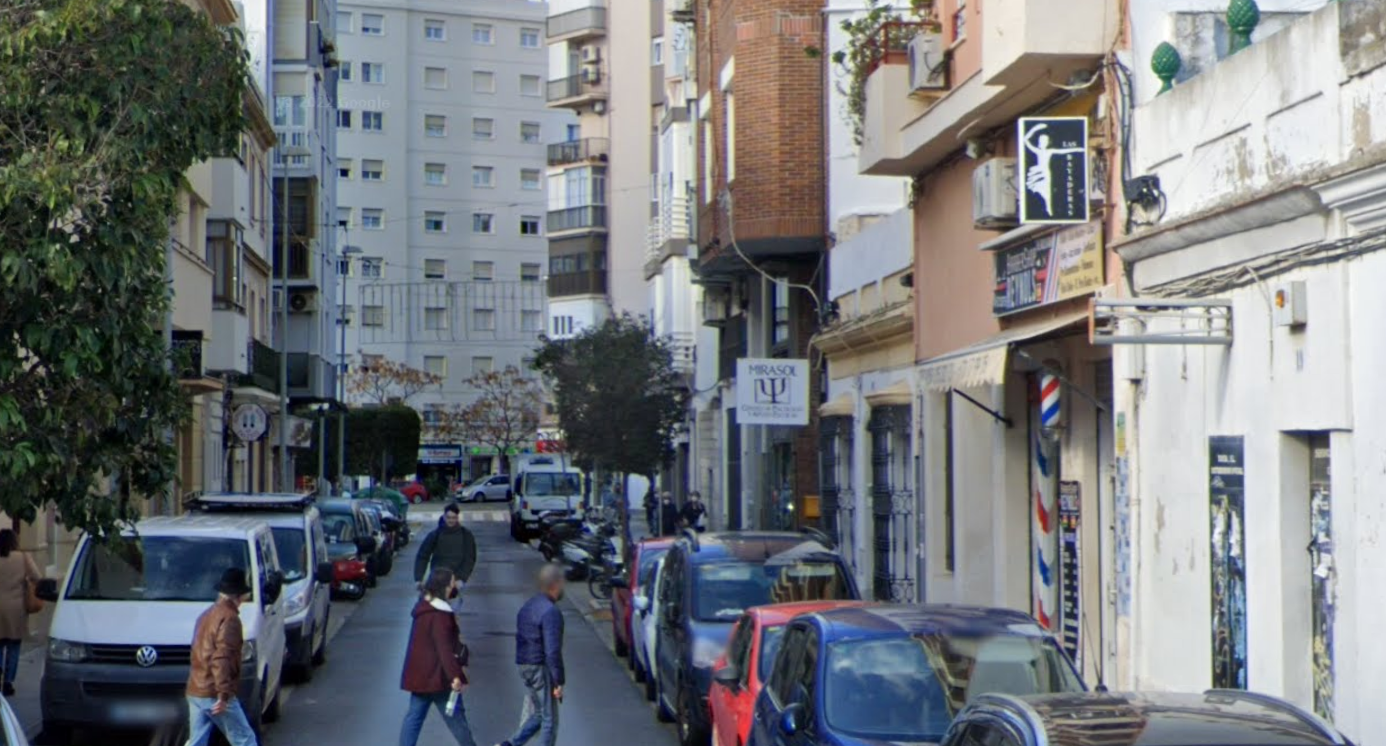 El Colectivo Ciudadano 'Avenida de Portugal' defiende el proyecto de semi-peatonalización de la vía El Colectivo Ciudadano 'Avenida de Portugal' defiende el proyecto de semi-peatonalización de la vía