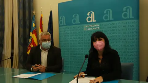 El concejal Antonio Manresa y la vicepresidenta Julia Parra El concejal Antonio Manresa y la vicepresidenta Julia Parra
