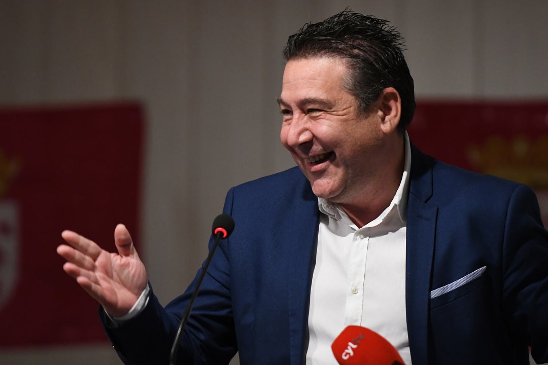 ¿Quién es Luis Mariano Santos, el candidato de Unión del Pueblo Leonés (UPL) en las Elecciones Castilla y León? ¿Quién es Luis Mariano Santos, el candidato de Unión del Pueblo Leonés (UPL) en las Elecciones Castilla y León?