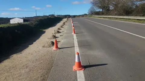 A Xunta construirá un itinerario peonil na estrada OU-540 no núcleo da Manchica A Xunta construirá un itinerario peonil na estrada OU-540 no núcleo da Manchica