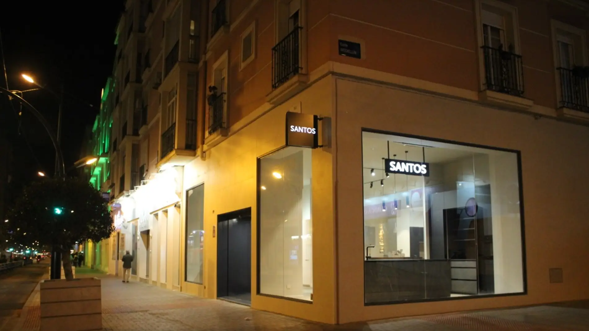 Cocinas Santos aterriza en Málaga con una nueva tienda en pleno corazón de la ciudad